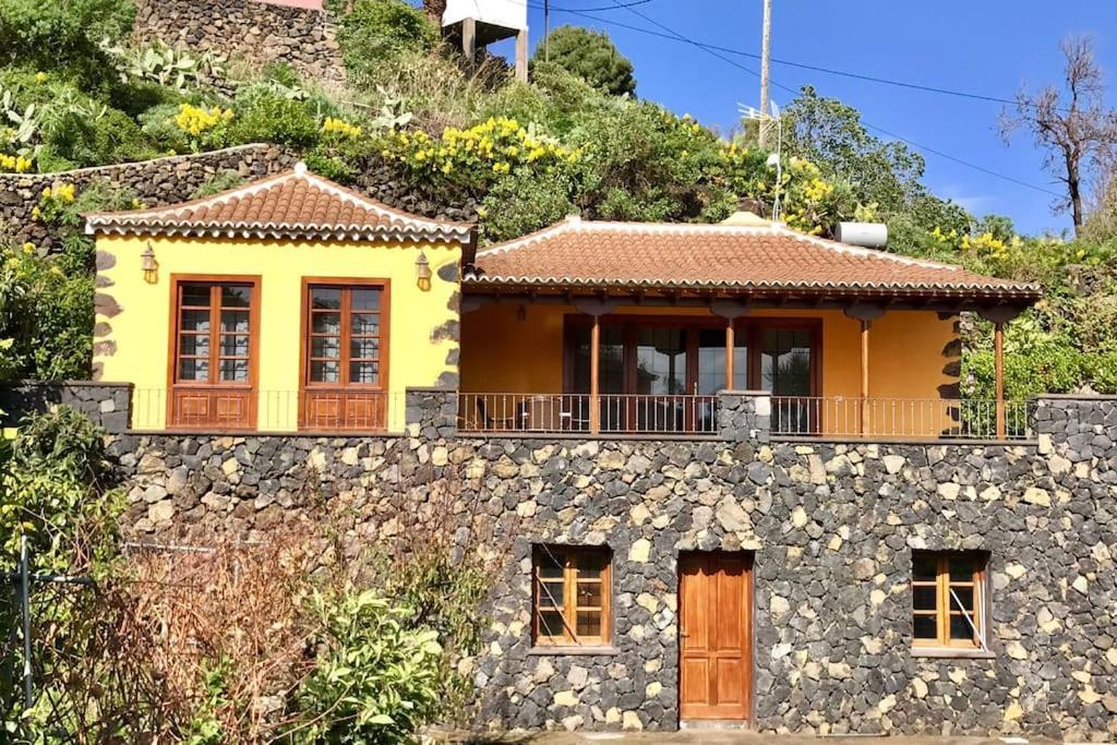 Вілла Rustic House La Montana Бренья-Баха Екстер'єр фото